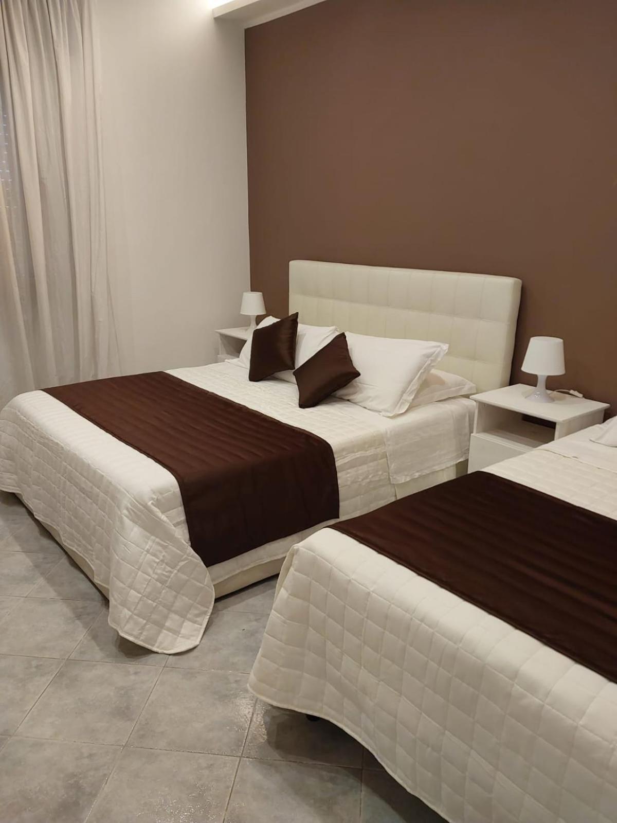 King - Intera Vicino Aeroporto E Fiera Di Roma Aparthotel *